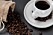 Kaffe har många antiinflammatoriska egenskaper. Både bönor och i kopp.
