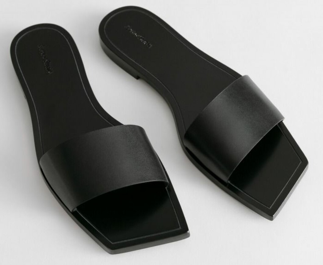 Svarta skinnsandaler från & Other Stories