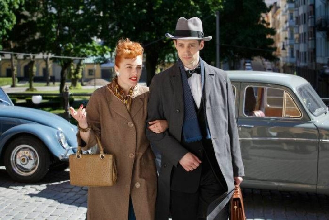 Ester (Ida Engvoll) och (Adam Lundgren). Ester (Ida Engvoll) och (Adam Lundgren) i Vår tid är nu.