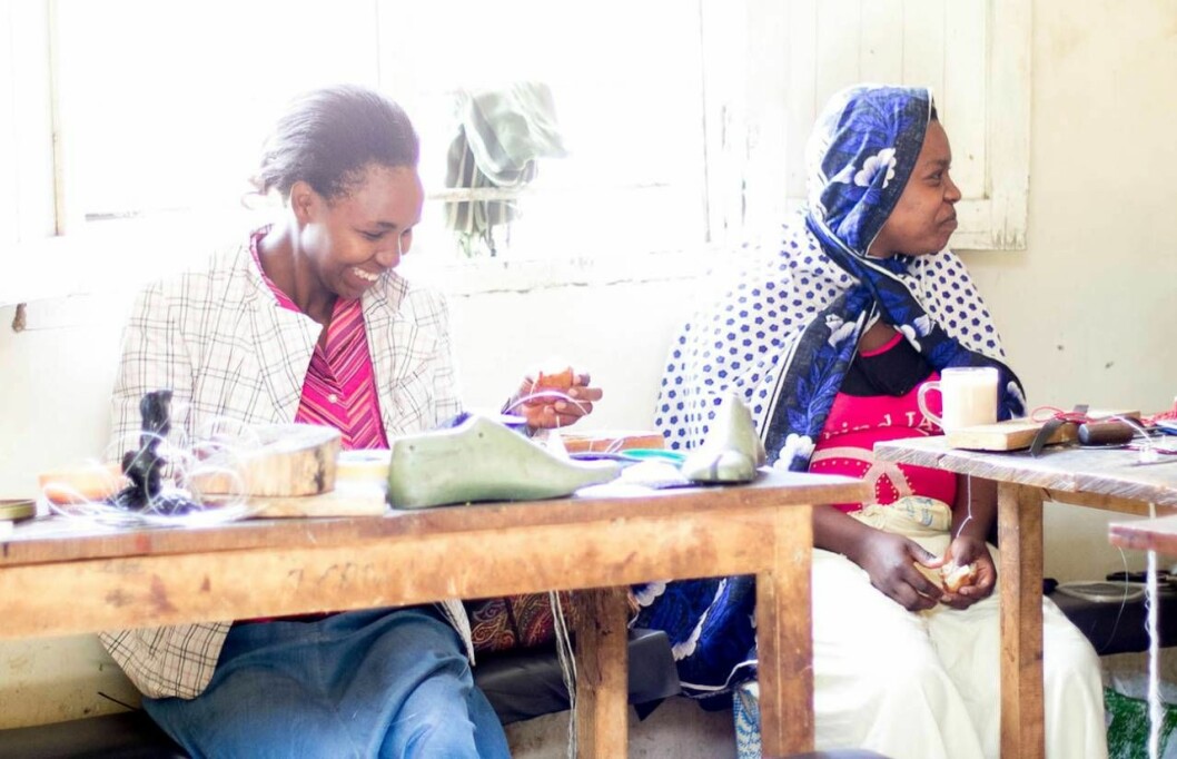 Många av kvinnorna har inget annat än sandalshopen. De har fått barn utom äktenskapet och är utfrysta från familjen. Foto: Happy Visuals/ Antony Sastre