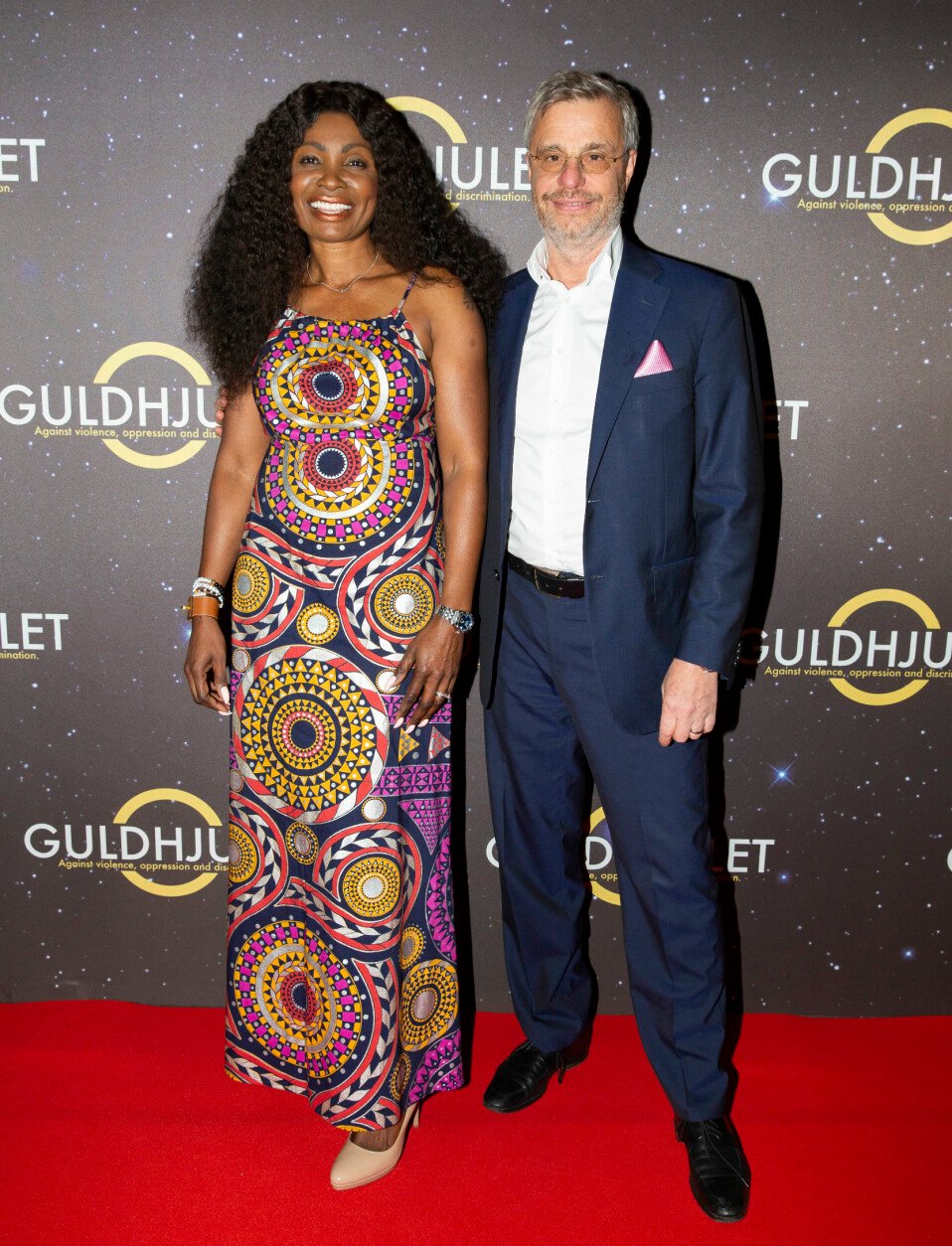 Teresa och maken Peter har tillsammans startat stiftelsen Guldhjulet. Teresa och maken Peter på röda mattan till en gala med stiftelsen Guldhjulet som de har startat.