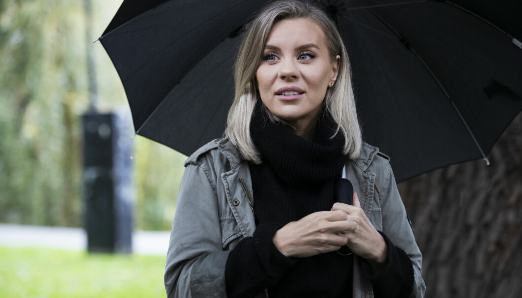 Influencern Therése Lindgren började sända på Youtube medan hon var sjukskriven för utmattning.