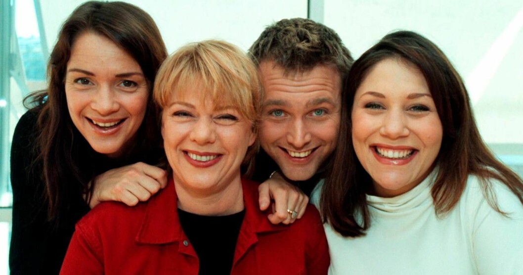 Tilde de Paula tillsammans med Sofia Eriksson, Kristina Adolfsson och Rickard Sjöberg på TV4 år 2000. De var då programledare för När & Fjärran.