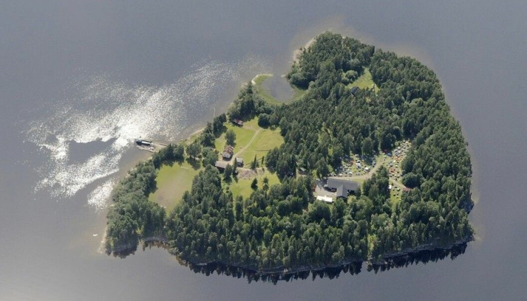 Utøya fotograferat från ovan. De som befann sig på ön när Breivik slog till, hade ingen möjlighet att fly.