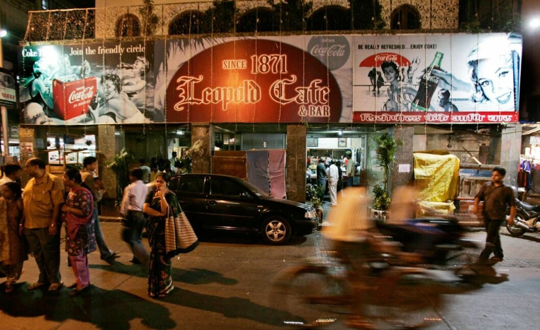 Line och Arne var säkra på att de skulle dö då terrorister tog sig in på legendariska Leopold Café. Foto: TT