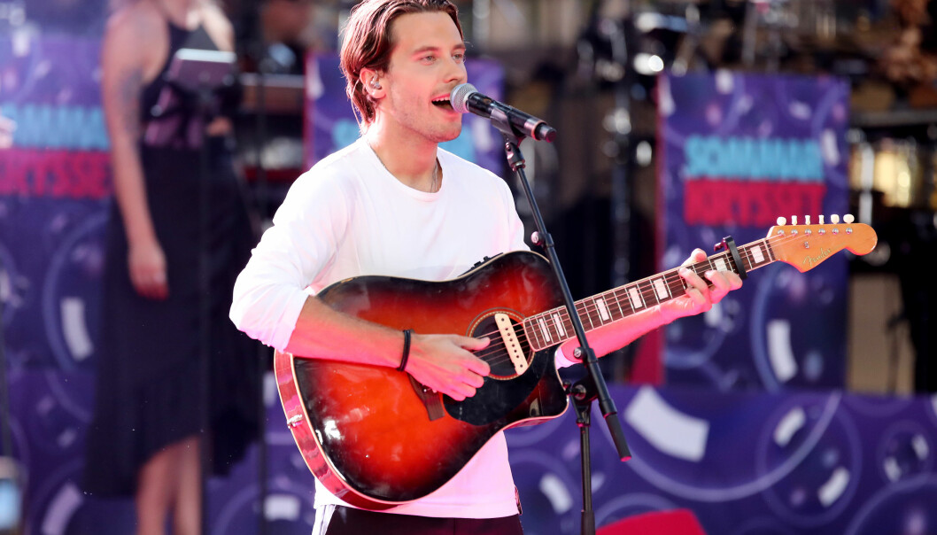 Victor Crone, som representerade Estland i Eurovision Song Contest 2019, deltar i Melodifestivalen 2020.