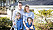 Familjen Radell – pappa Viktor, mamma Lina, storebror Olle och lillebror Eric – framför sitt vitmålade hus i Värnamo.