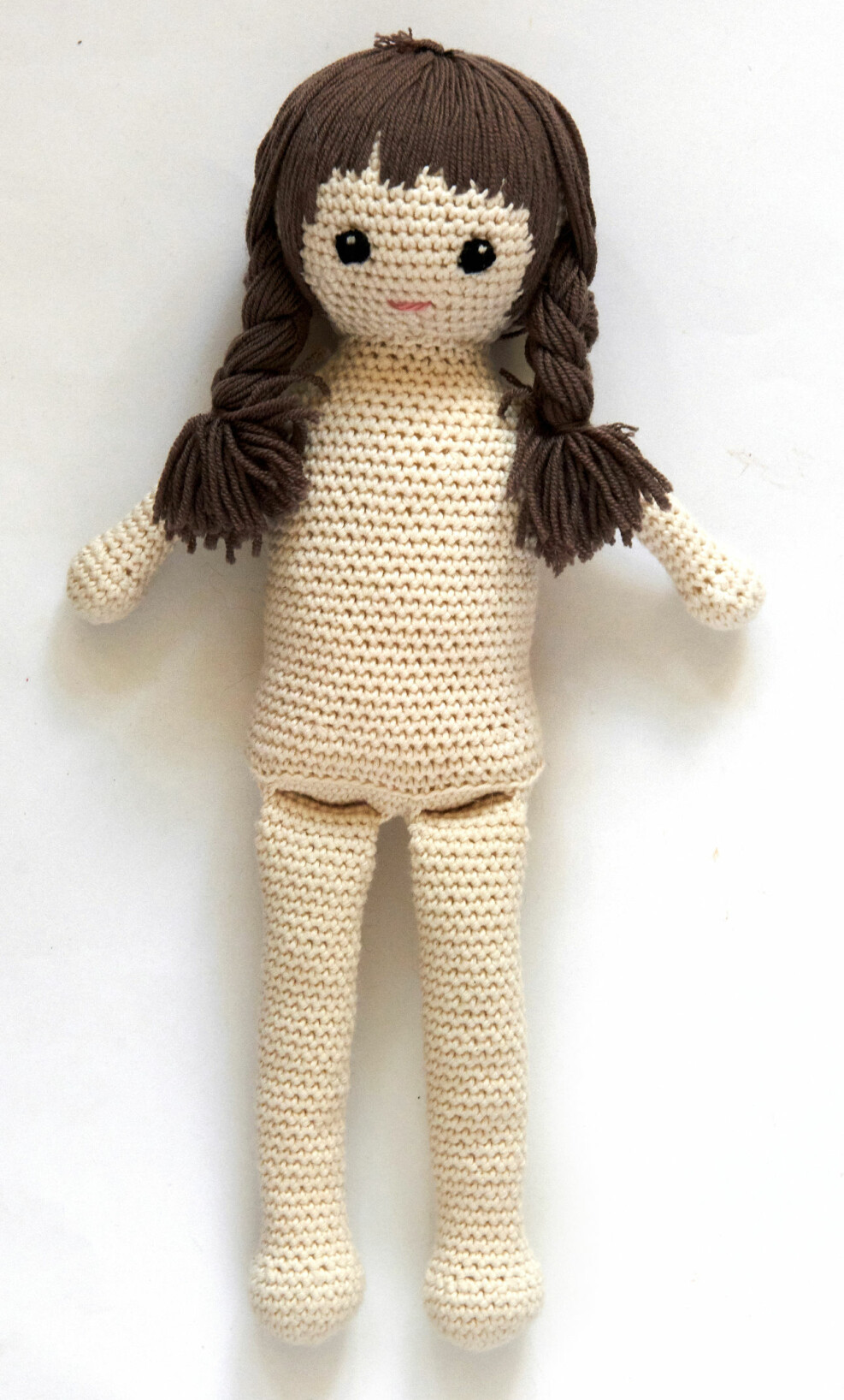 Virkat tomtepar – här är dockan med längre hår.
